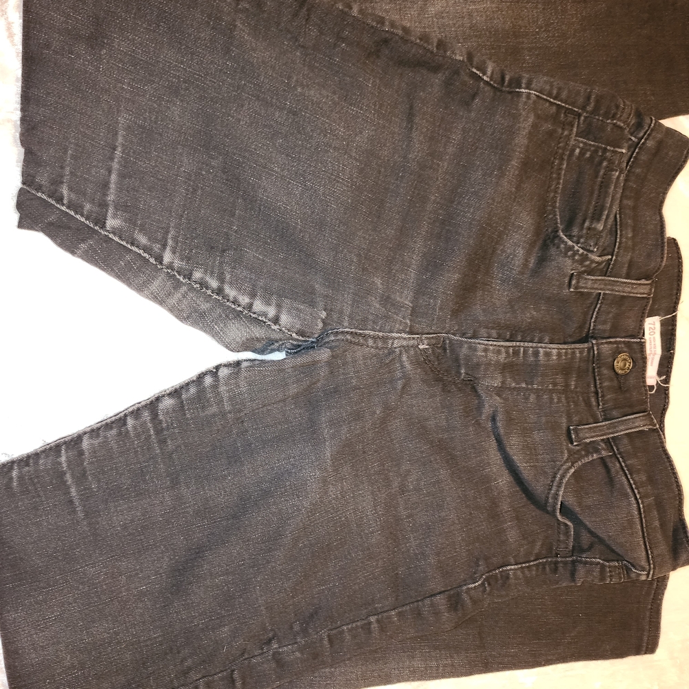 Classic Black Women's Skinny Jeans